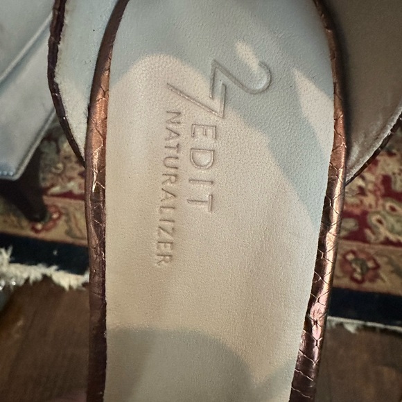 27 EDIT by Naturalizer Abilyn Ankle Strap Pump 👠 - Picture 8 of 8
